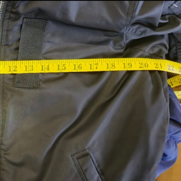 Men's Abercrombie & Fitch Bomber Jacket - Picture 8 of 13